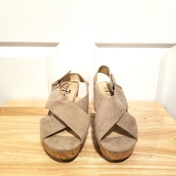 Vintage 7 Eight Wedge Heels - Picture 1 of 10